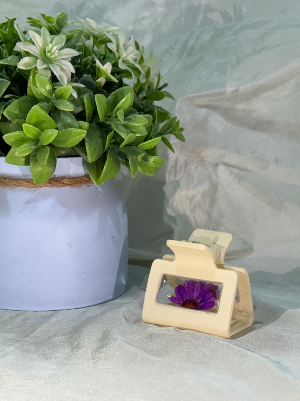 Rose Petal Clip